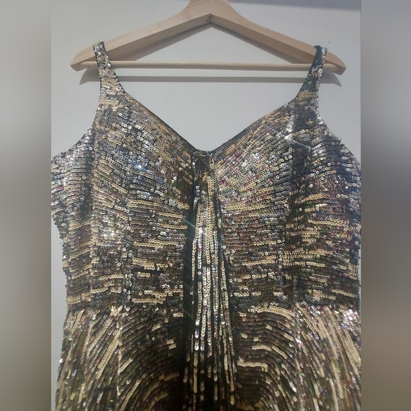 Evening gown sz 18 - Picture 2 of 7